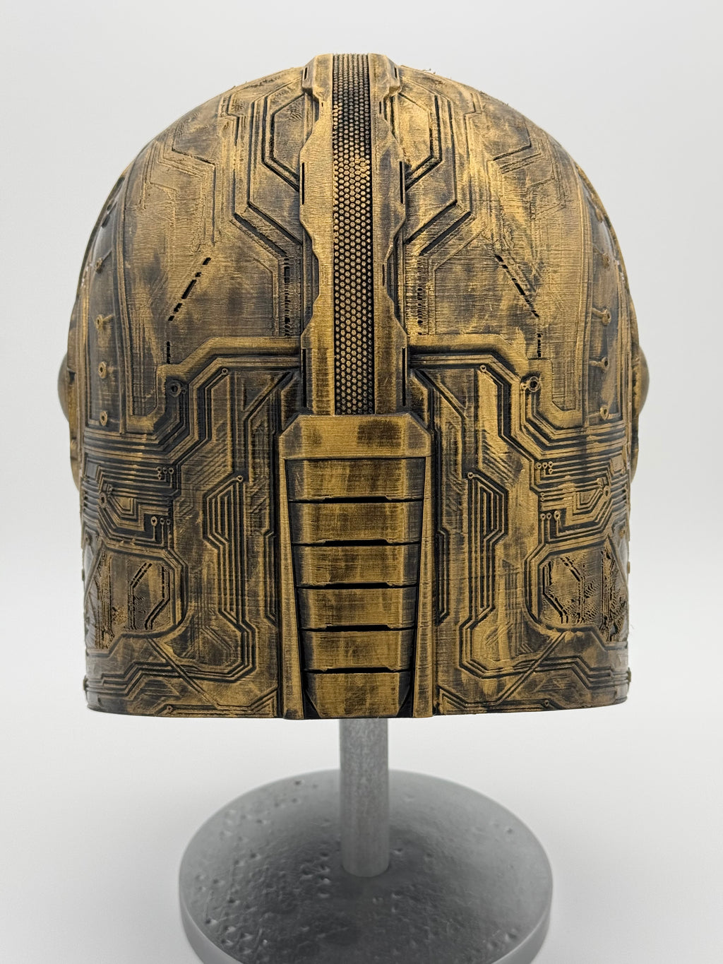 Techno Mandalorian Helmet in Gold