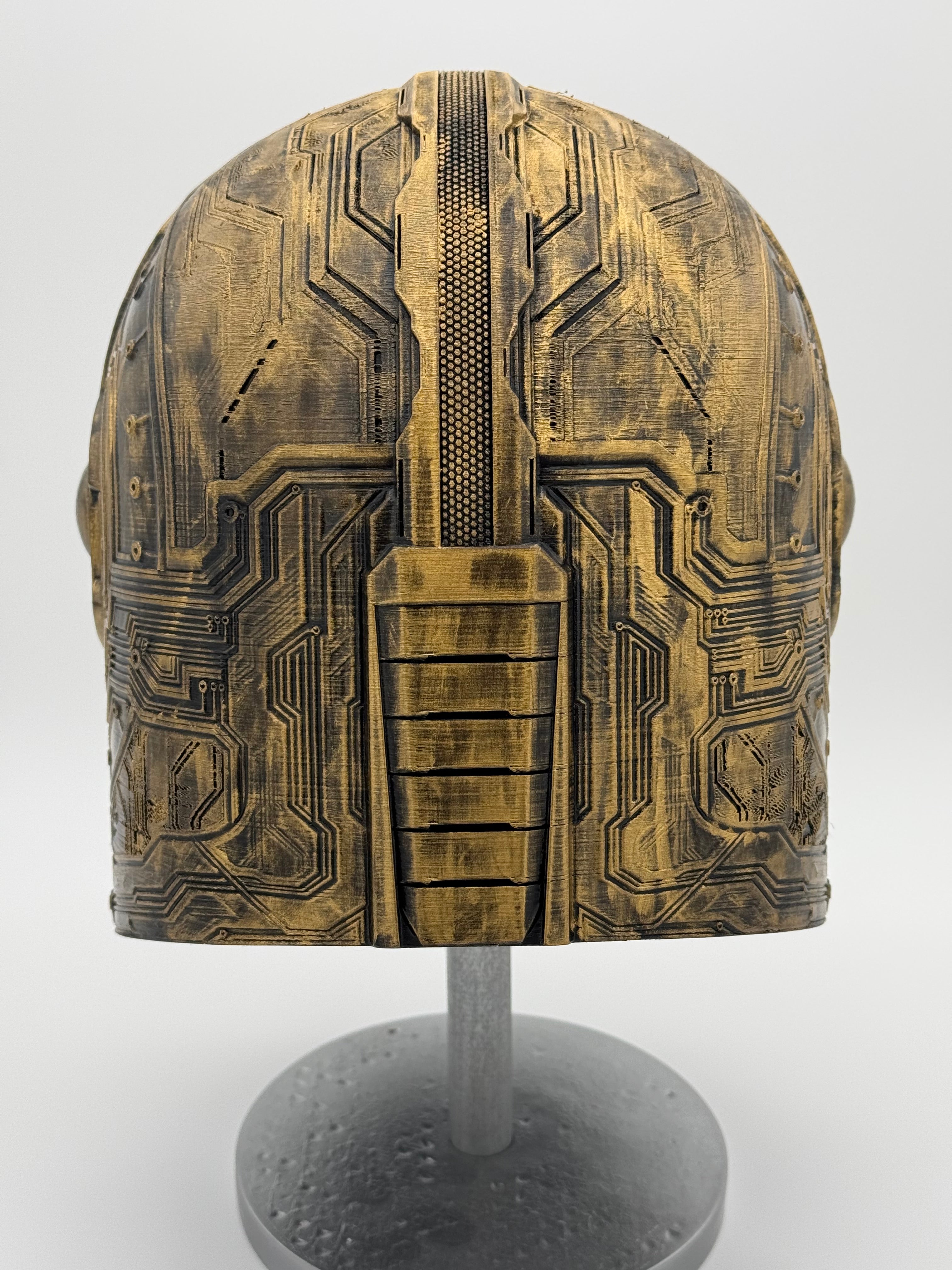 Techno Mandalorian Helmet in Gold