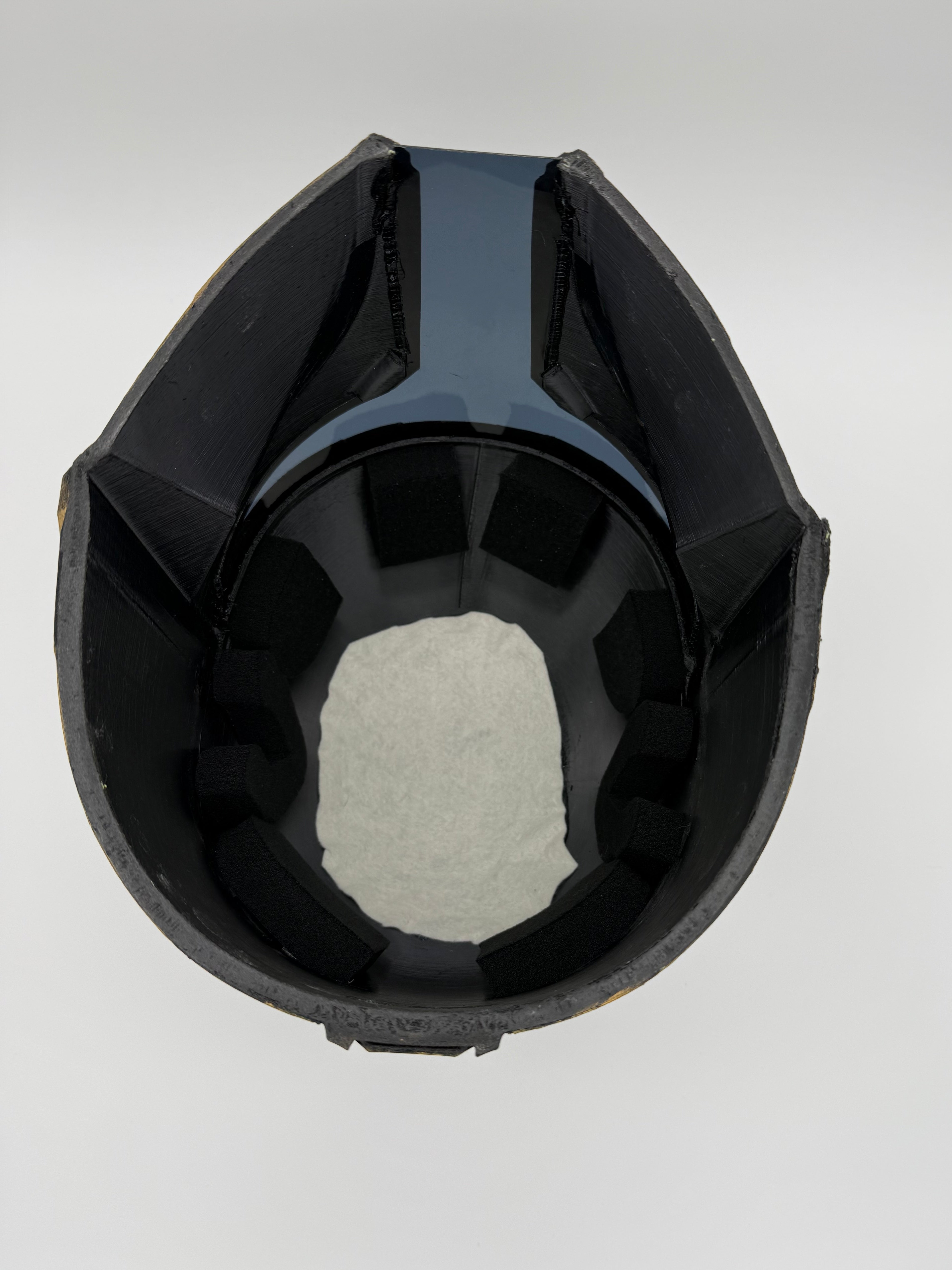 Techno Mandalorian Helmet in Gold